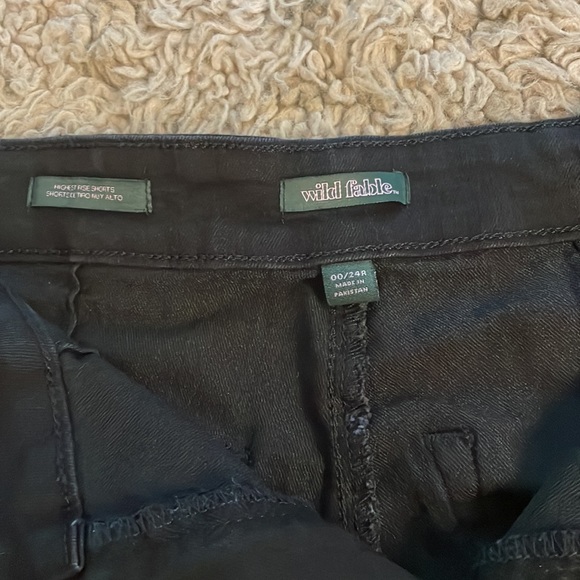 Wild fable ultra high rise shorts 00/24 - Picture 3 of 3